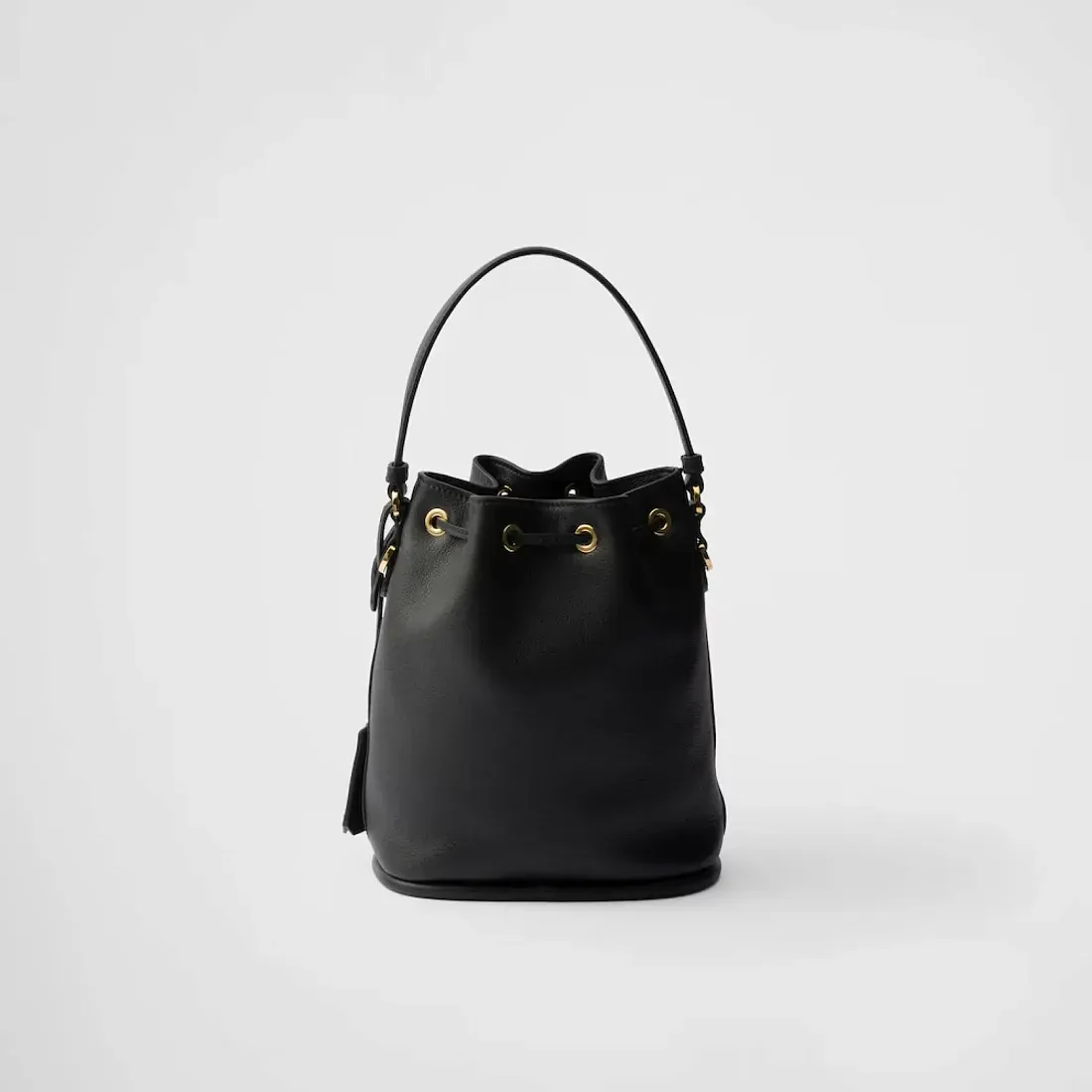 Prada Кожаная мини-сумка Black - фото 4
