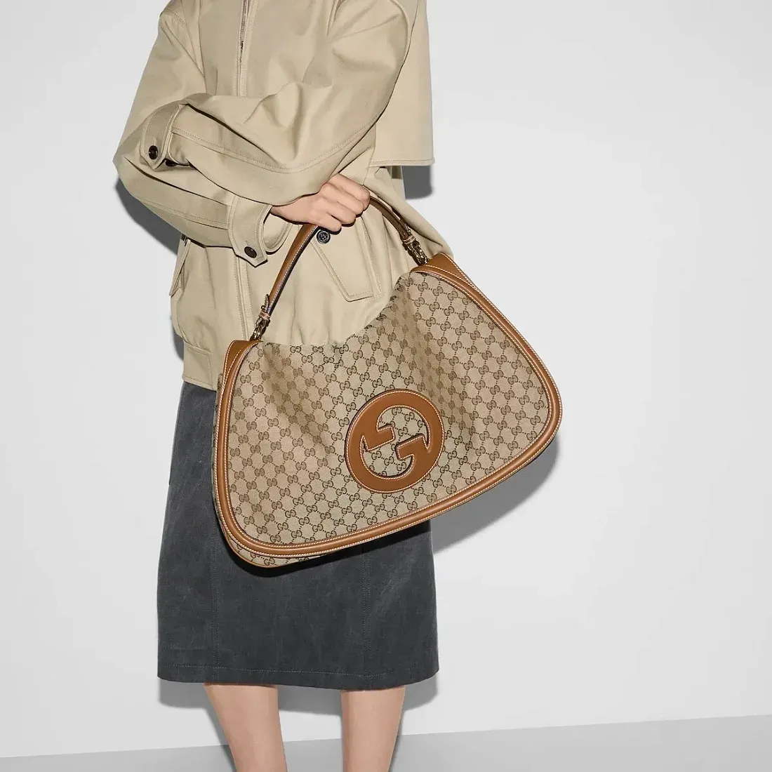 Gucci Большая сумка Blondie с верхней ручкой - фото 2