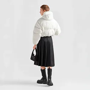 Prada Укороченный пуховик-трансформер из Re-Nylon White - фото 5
