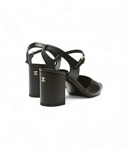 Chanel Кожаные слингбэки Black - фото 2