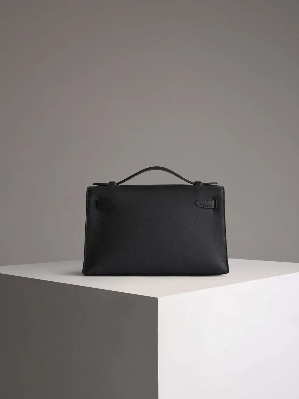 Hermès Сумка Pochette Kelly Mini Black Swift Gold Hardware - фото 5