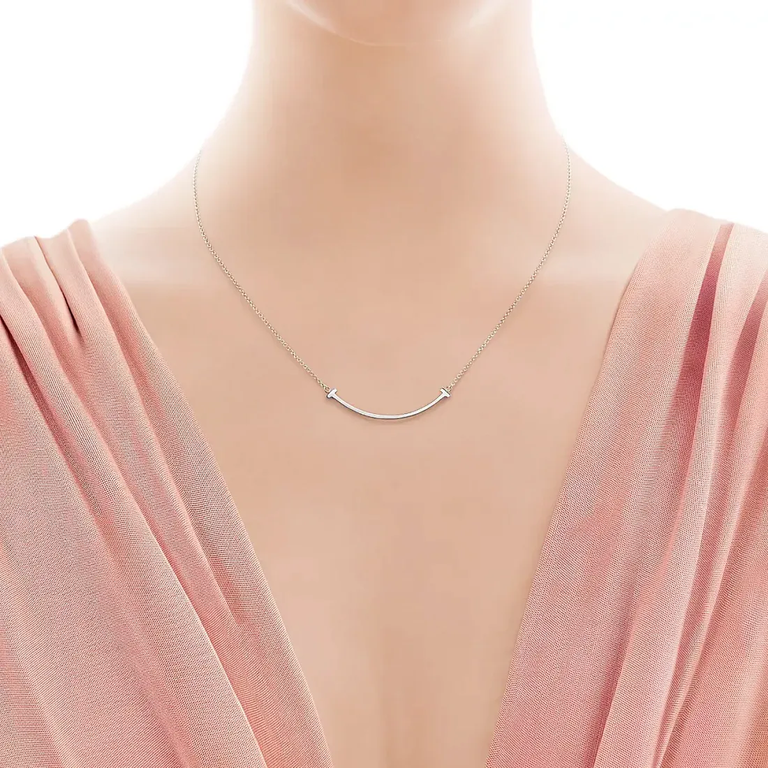 Tiffany & Co. Подвеска T Smile Small Pendant White Gold - фото 2