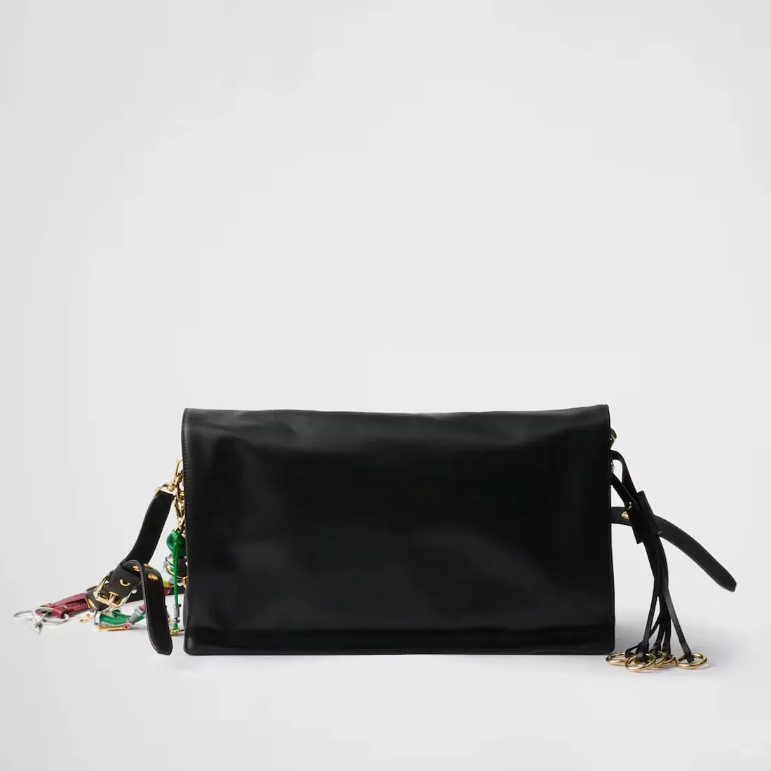 Prada Сумка через плечо Soft Sound из мягкой кожи с подвесками - фото 5