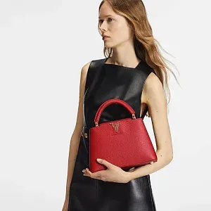 Louis Vuitton Сумка Capucines BB Scarlet - фото 2