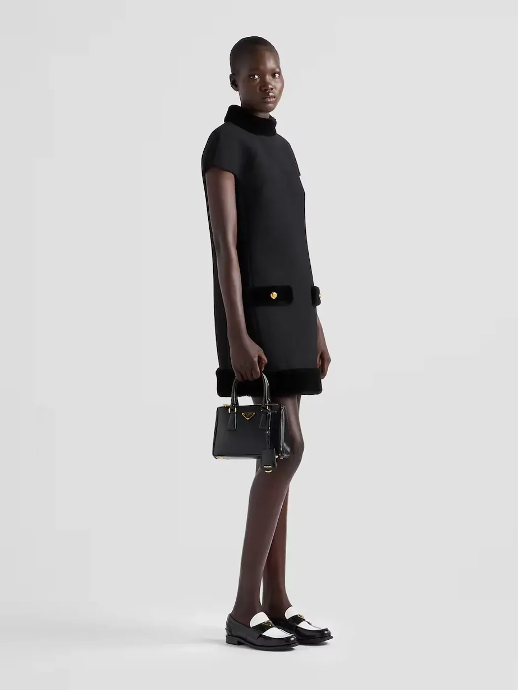 Prada Мини-сумка Galleria из лакированной сафьяновой кожи Black - фото 2