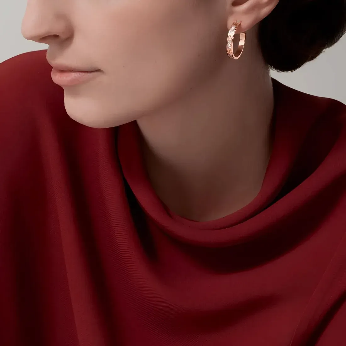 Cartier Серьги Love hoop earrings, medium model, paved, Rose Gold - фото 2