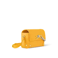 Louis Vuitton Бумажник Steamer Wearable Jaune Mat - фото 1
