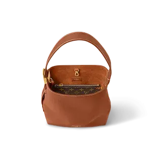 Louis Vuitton Сумка Low Key Hobo PM Cognac - фото 3