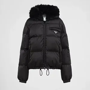 Prada Пуховая куртка из габардина Re-Nylon - фото 1