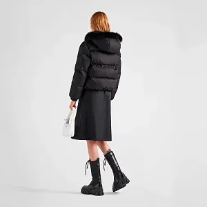 Prada Пуховая куртка из габардина Re-Nylon - фото 5