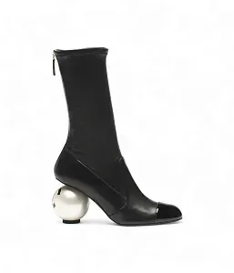 Chanel Кожаные сапоги Black - фото 1