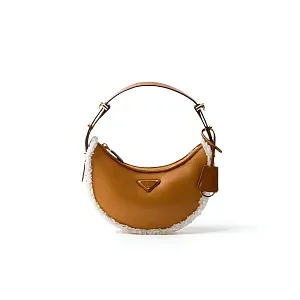 Prada Маленькая сумка Arque из овчины - фото 1