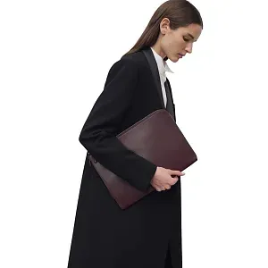 The Row Сумка Large Portfolio Wristlet Black из кожи Amaranto - фото 2