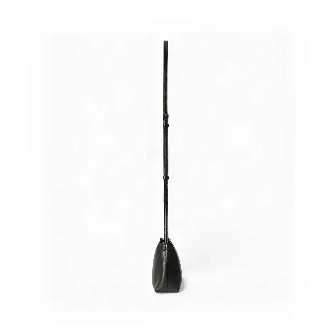 The Row Сумка Rene Crossbody Black из кожи Black - фото 3