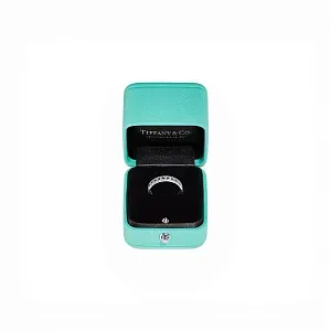 Tiffany & Co. Обручальное кольцо T True Narrow Ring in White Gold with Pave Diamonds - фото 5