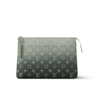 Louis Vuitton Клатч Pochette Voyage MM - фото 5