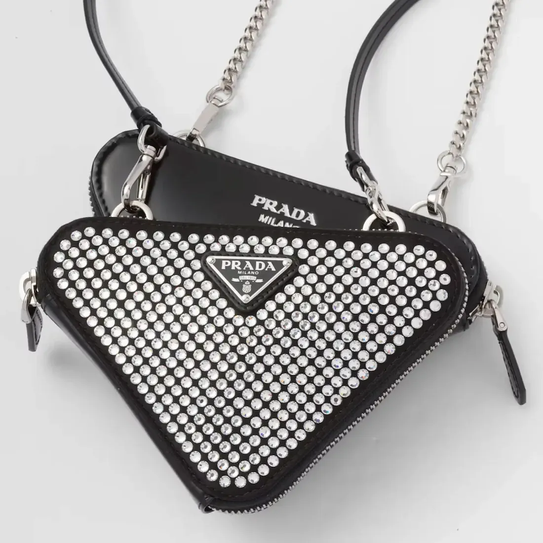 Prada Треугольная мини-сумка из атласа и кожи с декором Crystal - фото 5